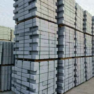 哈尔滨 路沿石（路侧石），颜色一致，尺寸标准