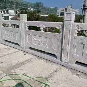 哈尔滨 芝麻白栏杆
