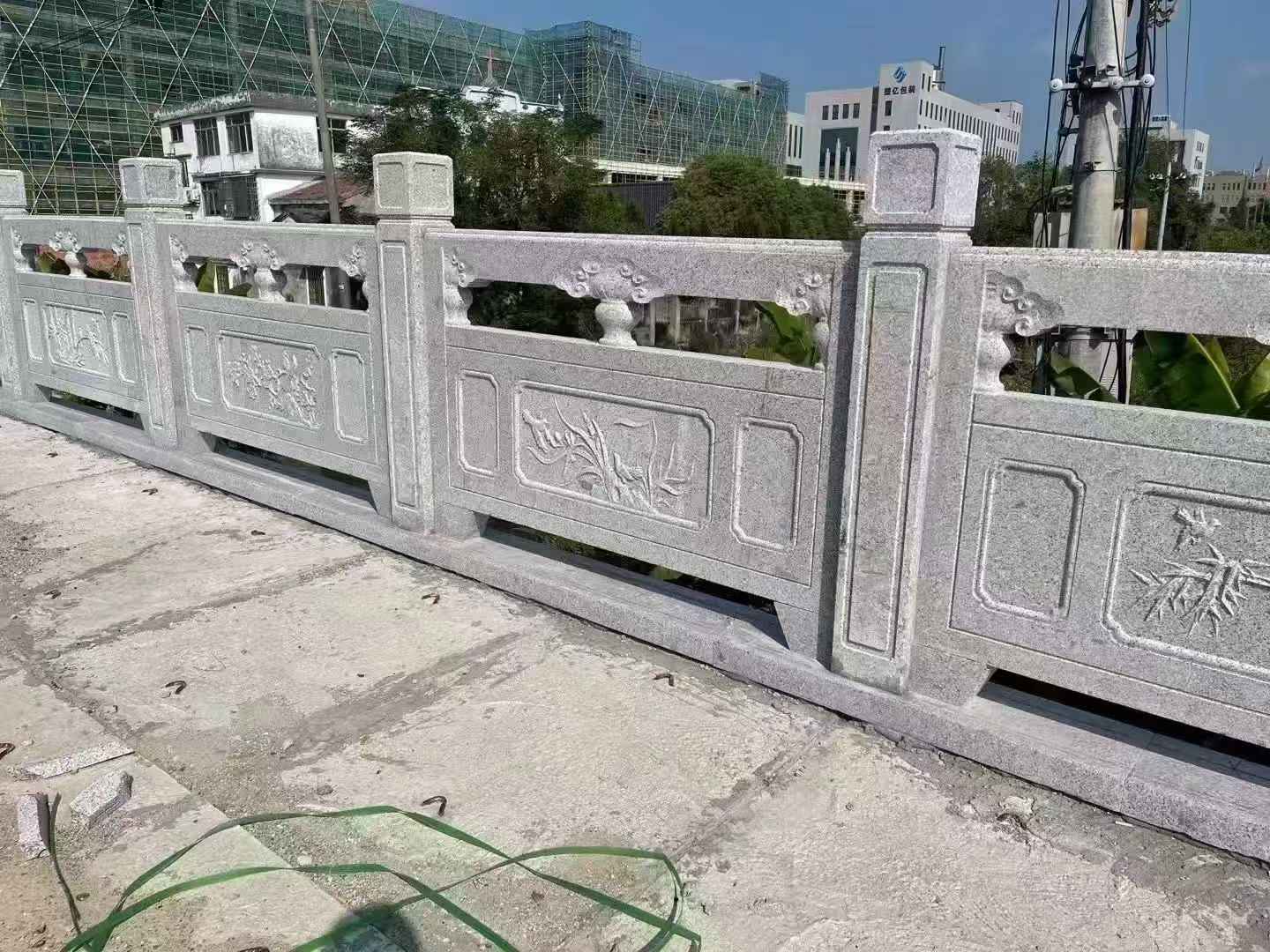 哈尔滨 芝麻白栏杆