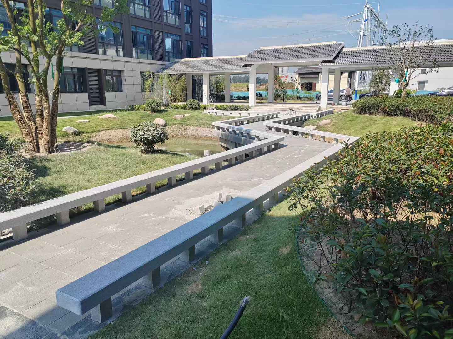 哈尔滨 芝麻灰小区坐凳&栏杆安装效果