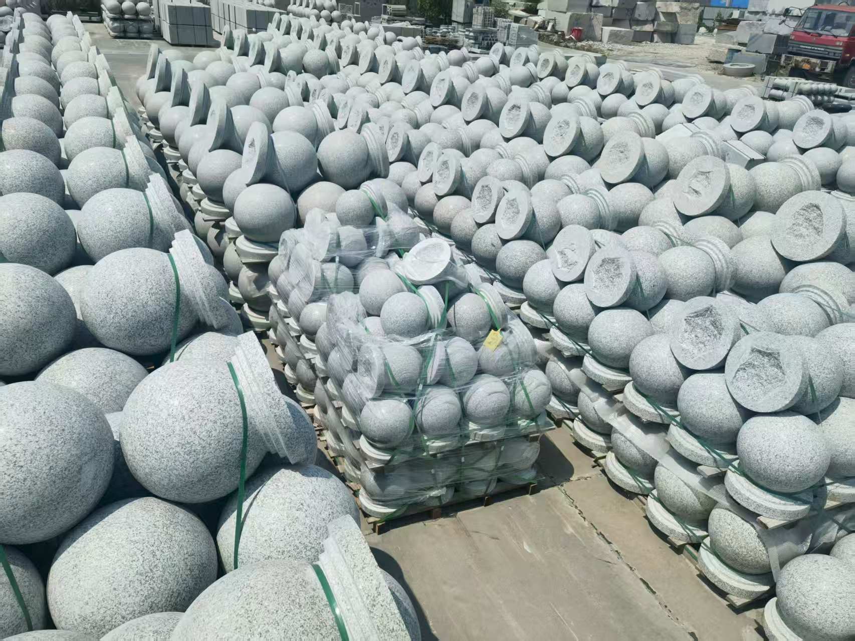 哈尔滨 花岗岩实心圆球，石球，挡车球，挡车石，车止石，路障石。