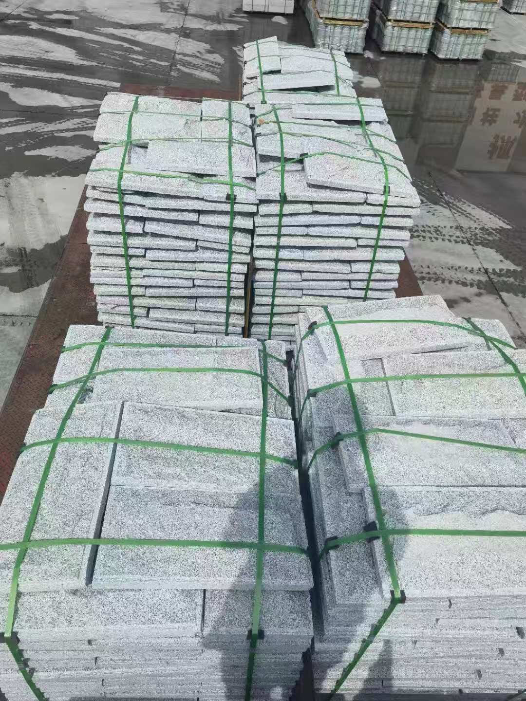 哈尔滨 芝麻白蘑菇石装车出货