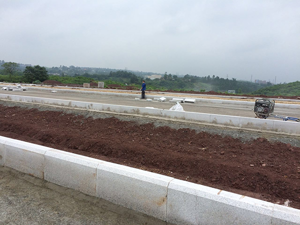 哈尔滨花岗岩路沿石在市政道路上的应用